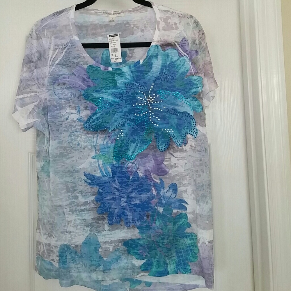 Lightweight Tee shirt with embellishments